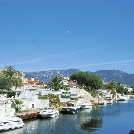 Port Llobregat By Interhome Feriehus Empuriabrava