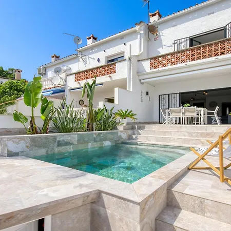 Feriehus Port Llobregat By Interhome Empuriabrava